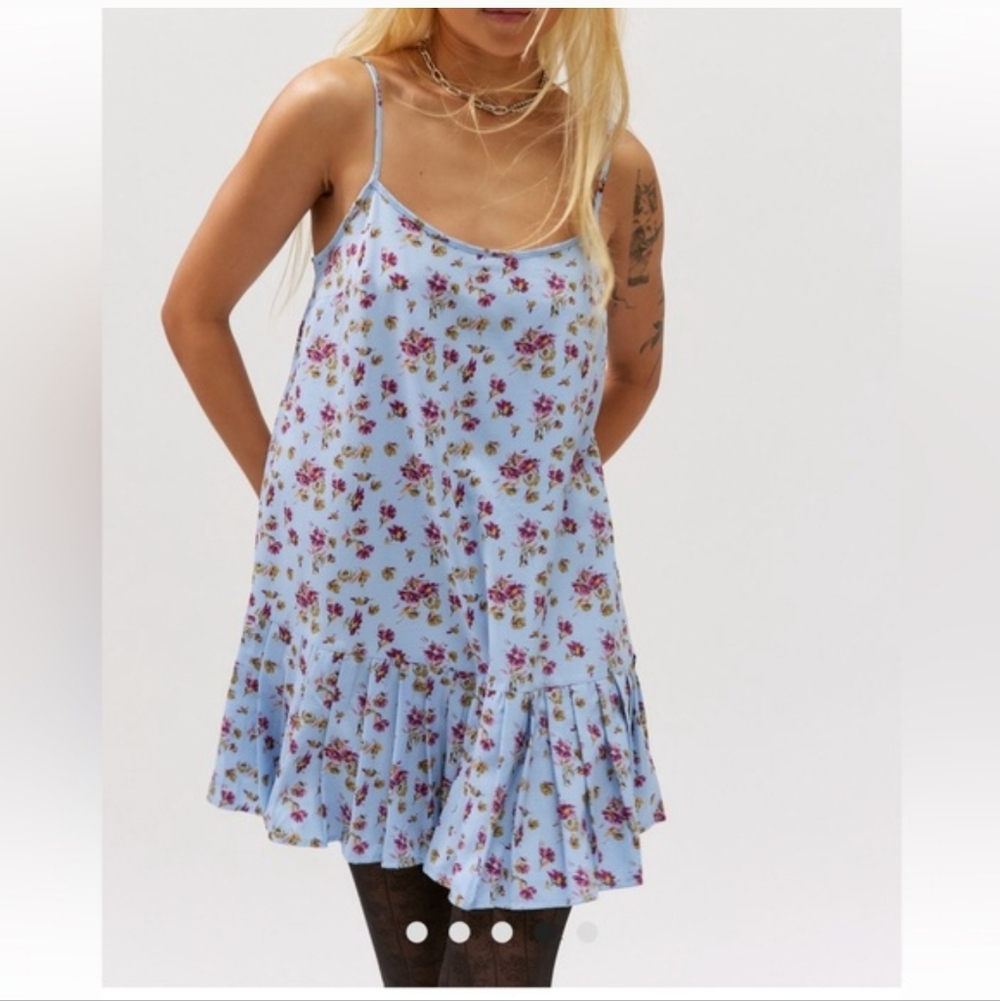 Urban Outfitters Camille Floral Mini Dress Sz Small